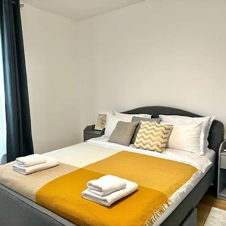 Sky Residence Airport Therme Otopeni 2 מראה חיצוני תמונה